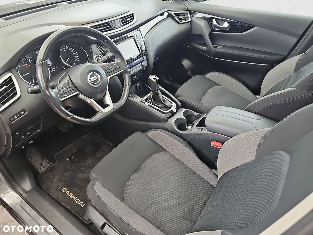 Nissan Qashqai 1.3 DIG-T N-Connecta DCT - 13