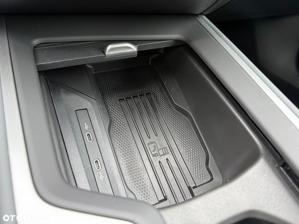 Volkswagen Passat Variant 1.5 TSI EVO Business DSG - 20