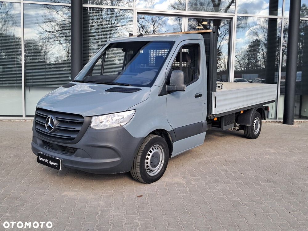 Mercedes-Benz Sprinter 910 - 4