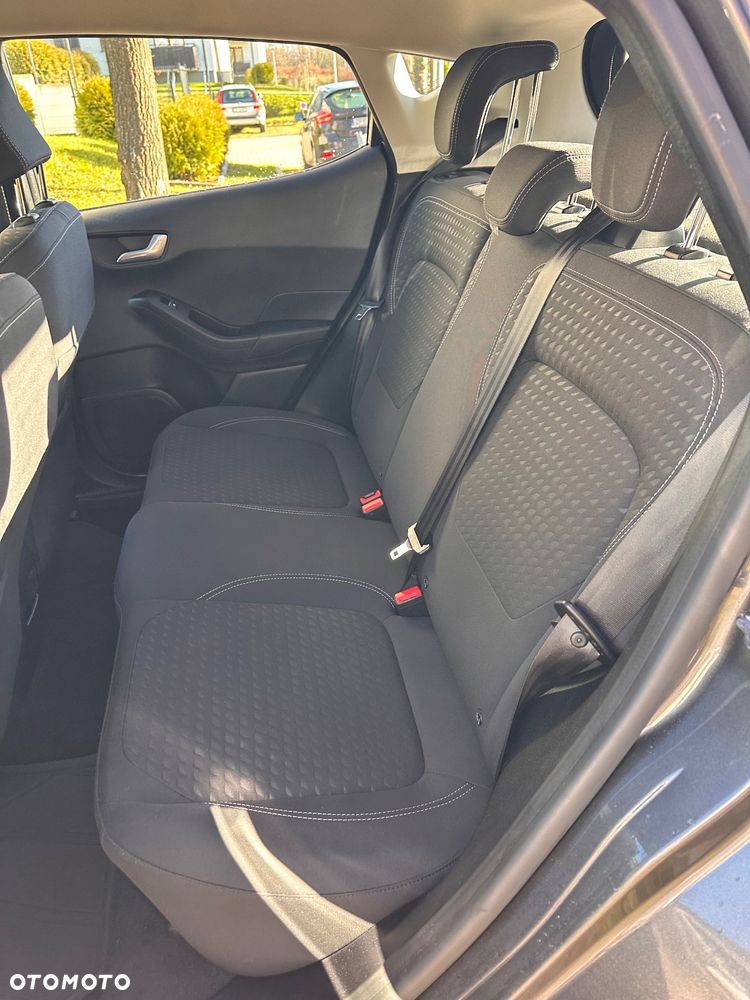 Ford Fiesta - 12