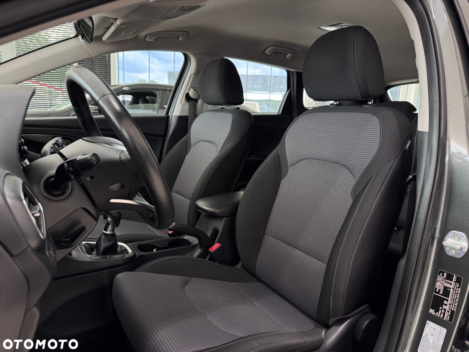 Hyundai i30 1.5 DPI Classic + - 10