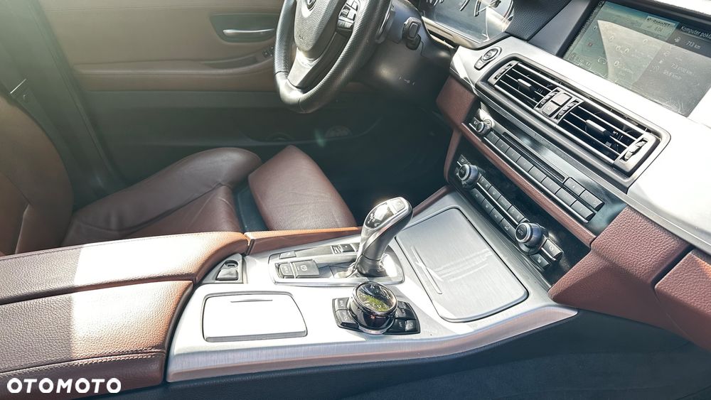 BMW Seria 5 535d Luxury Line - 11
