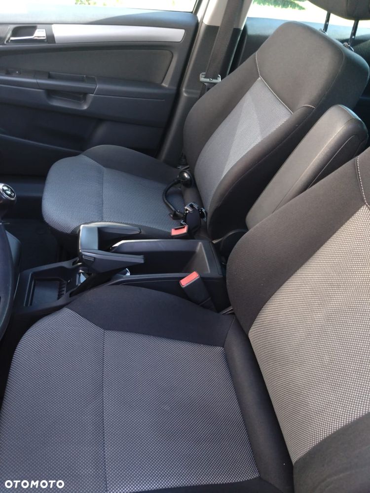 Opel Zafira 1.8 - 9