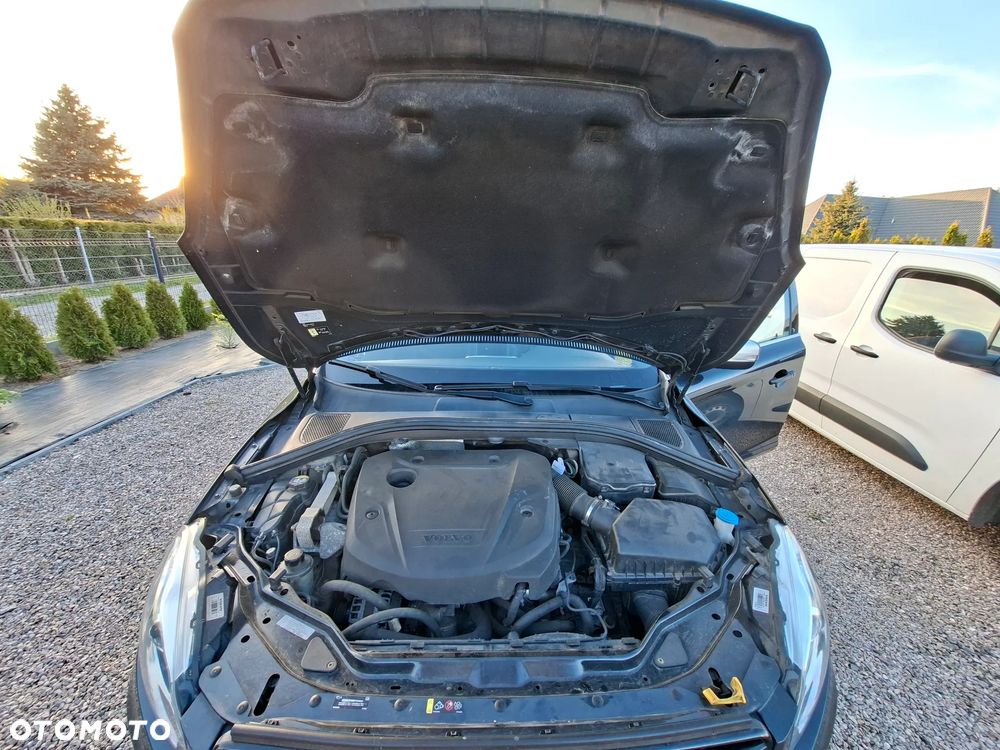 Volvo XC 60 D4 Geartronic RDesign - 18