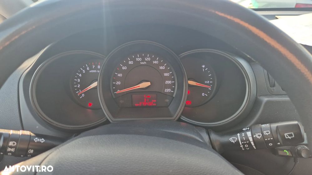 Kia Rio 1.4 Dream-Team Edition - 8