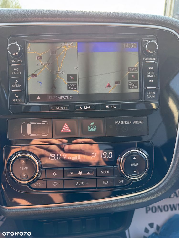 Mitsubishi Outlander 2.2 DID Instyle Navi - 14