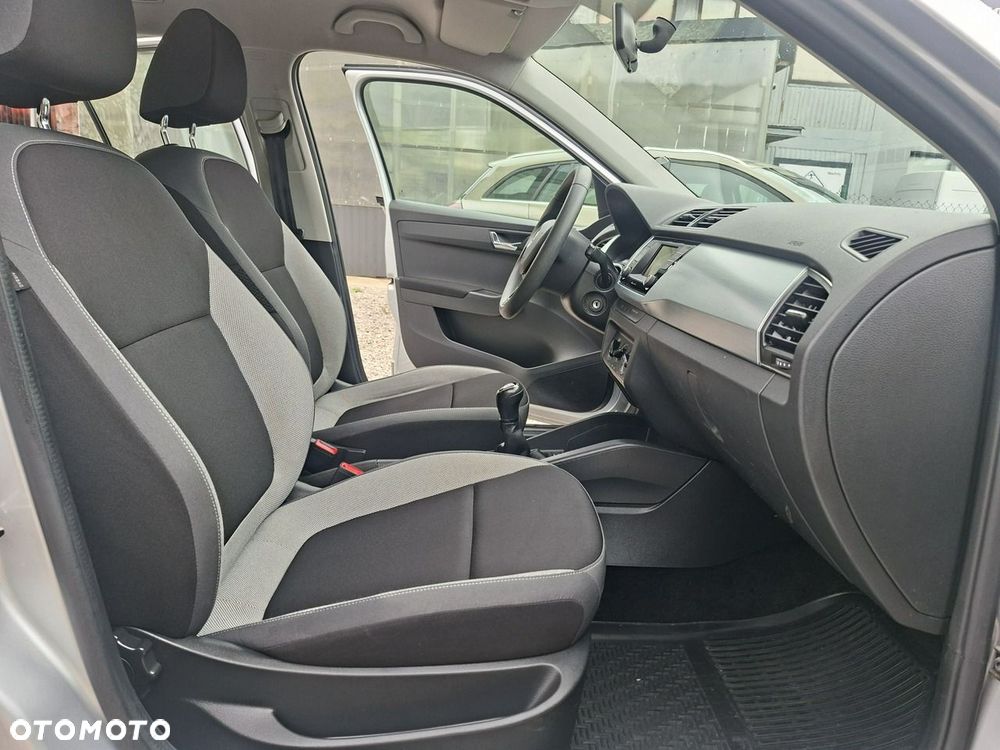 Skoda Fabia 1.0 Ambition - 11