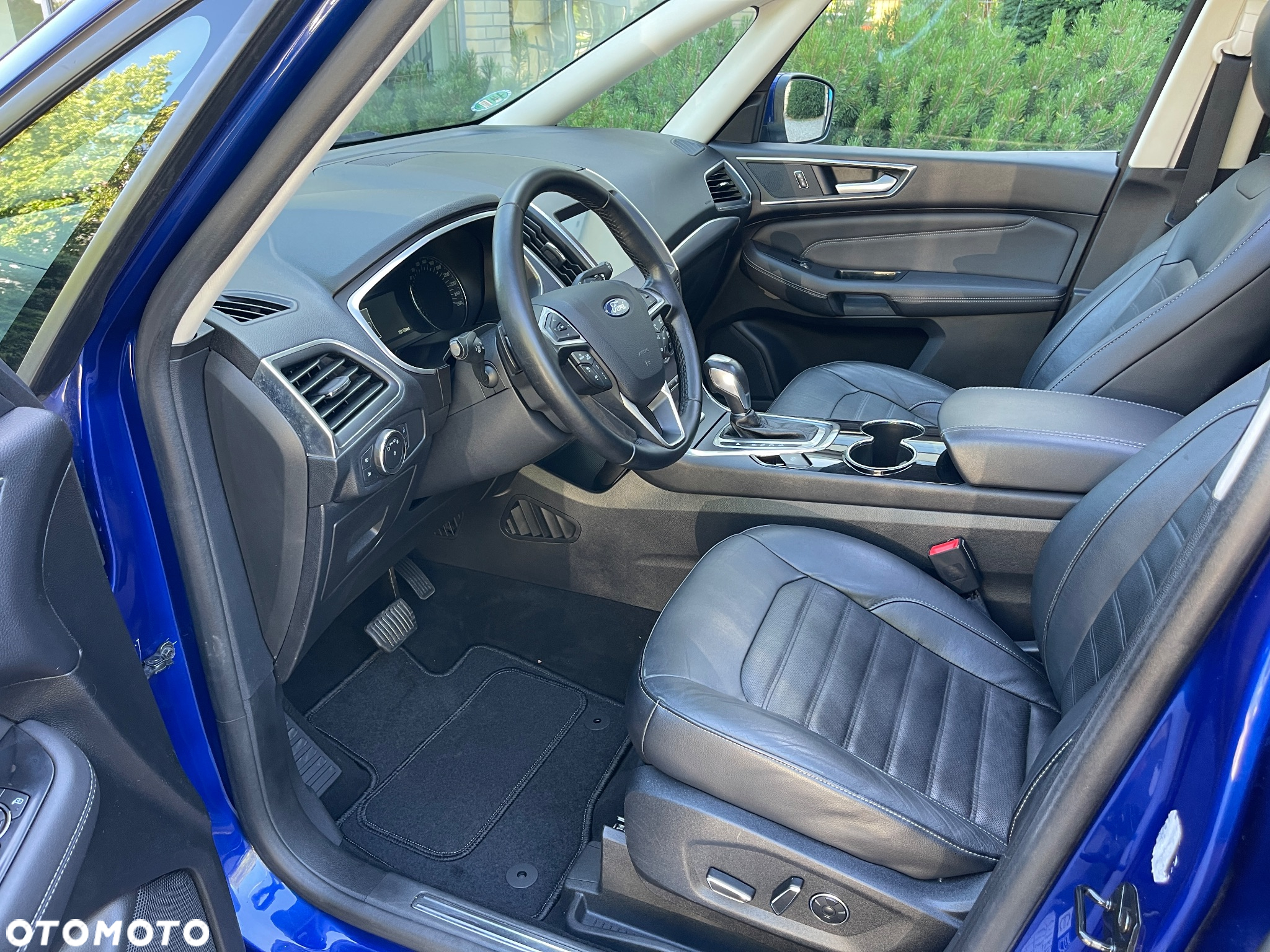 Ford Galaxy - 22