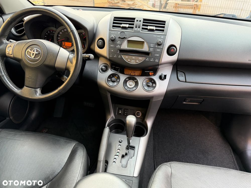 Toyota RAV4 2.0 4x4 Automatik Executive - 20