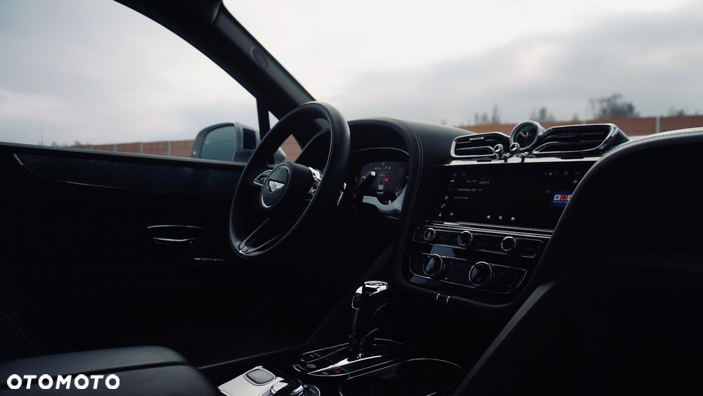 Bentley Bentayga - 6