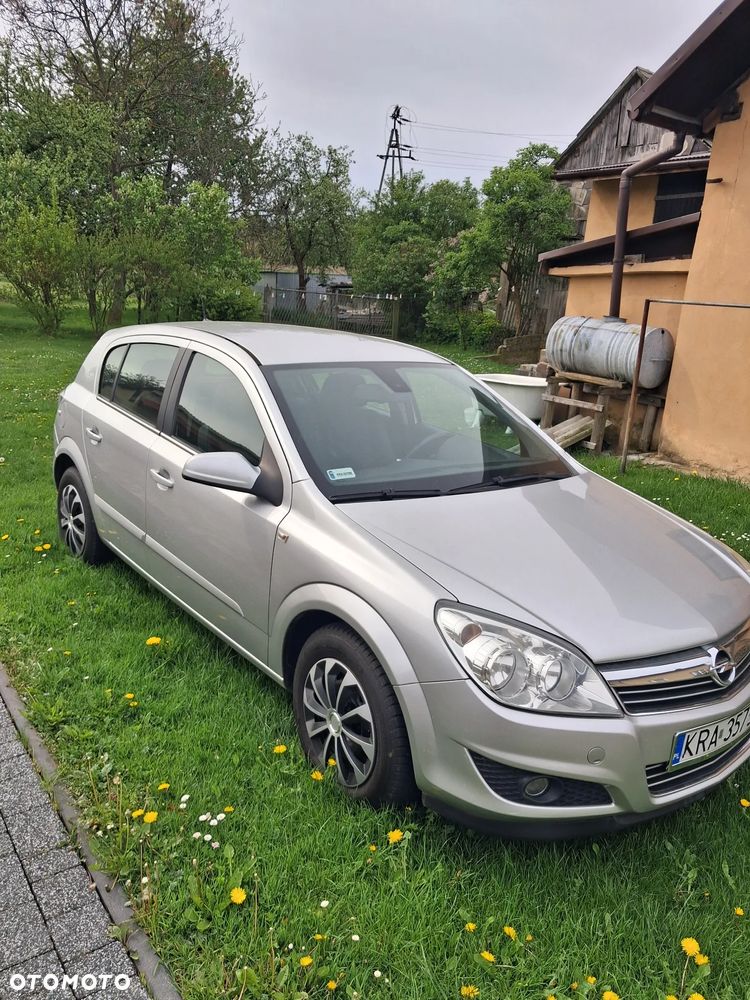 Opel Astra 1.4 Selection - 18