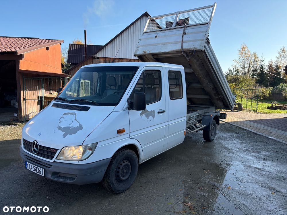 Mercedes-Benz Sprinter - 1