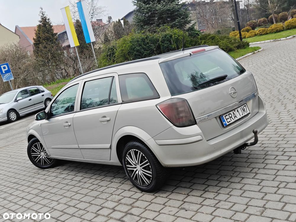 Opel Astra 1.7 CDTI Cosmo - 4