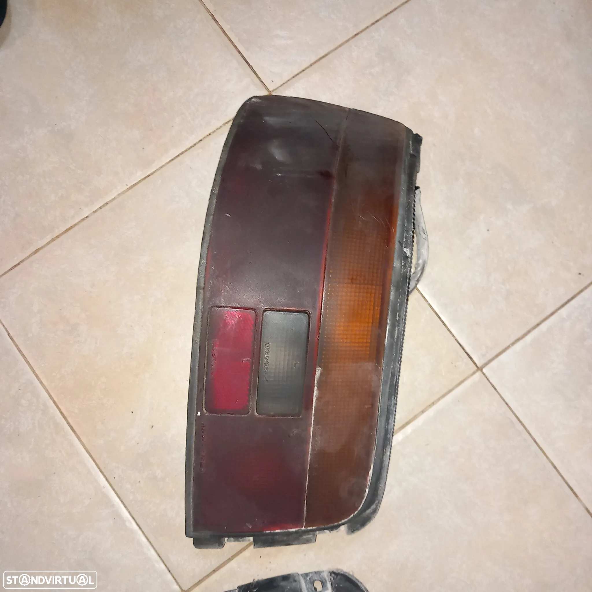 Farois traseiros toyota corolla star van - 2