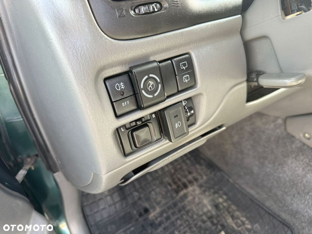 Suzuki Grand Vitara 2.7 V6 - 13