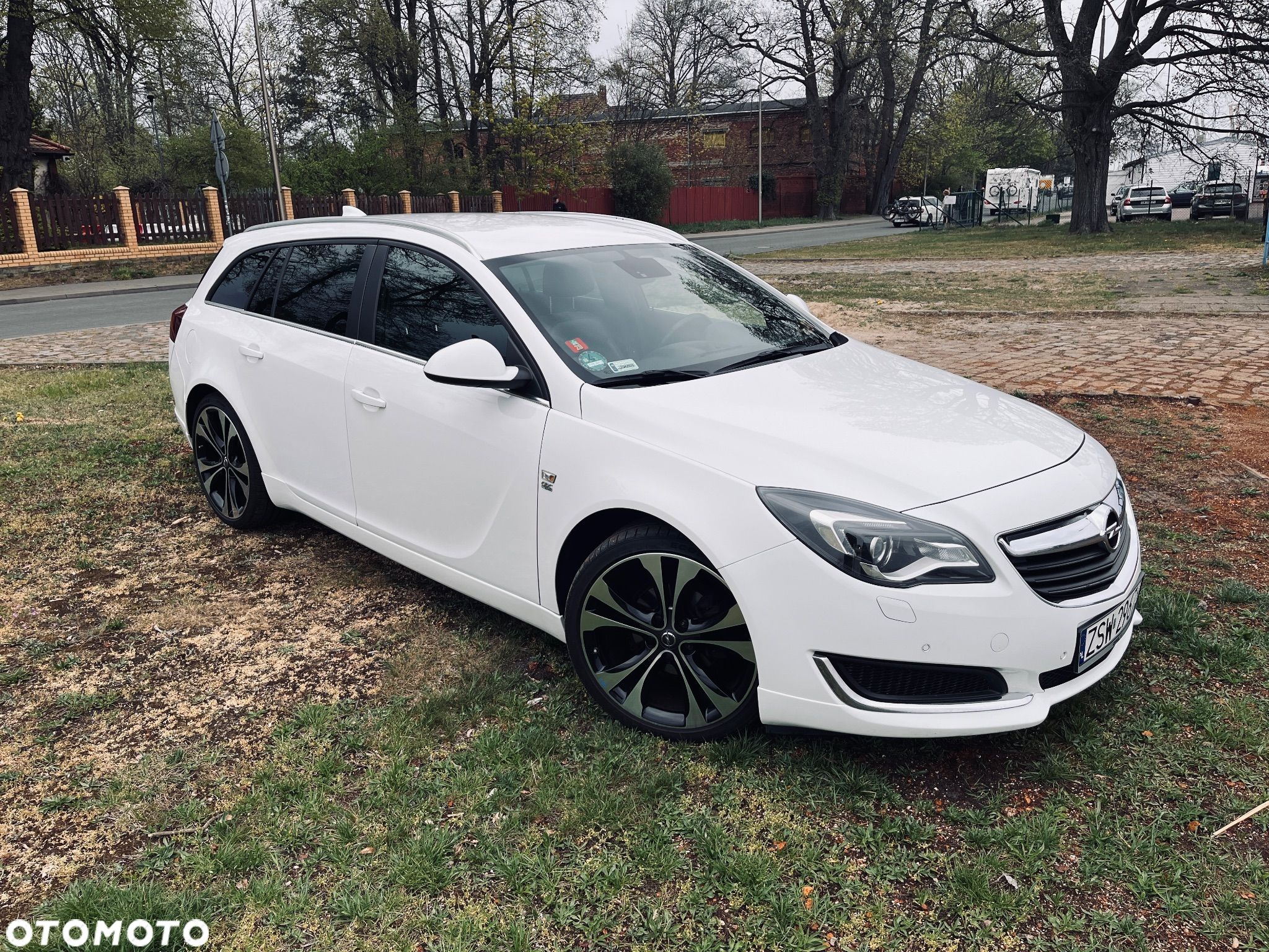 Opel Insignia 1.6 CDTI Sports Tourer ecoFLEXStart/Stop - 1