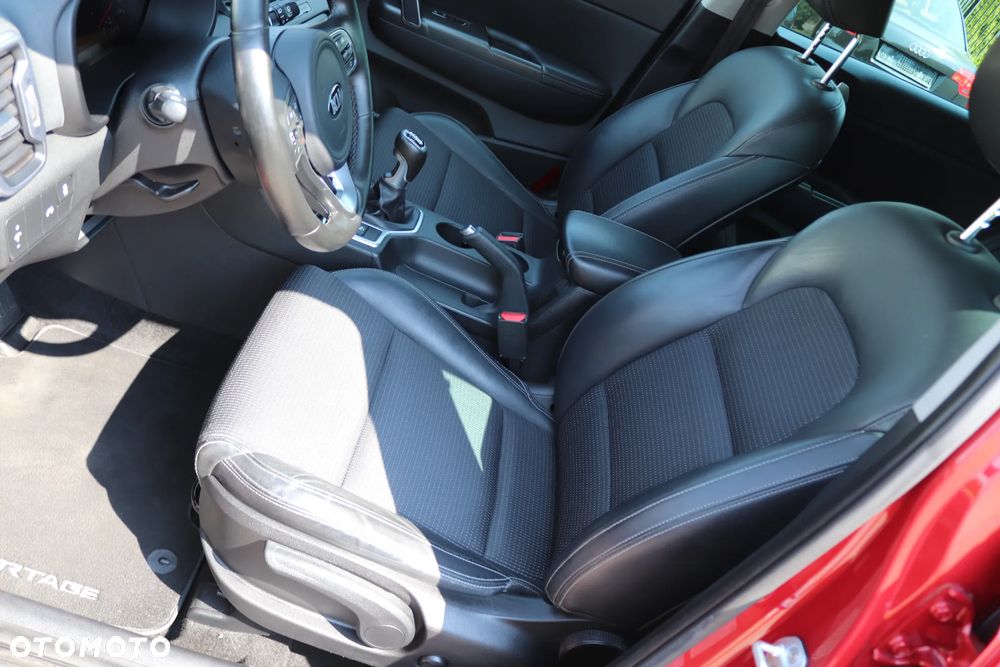 Kia Sportage 1.6 GDI Business Line 2WD - 28