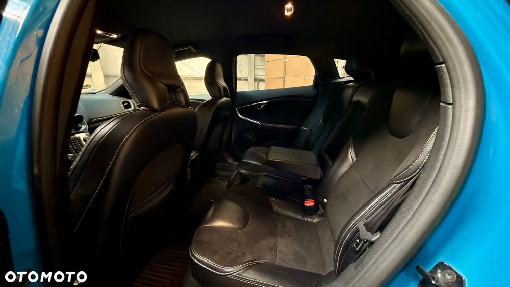 Volvo V40 - 14