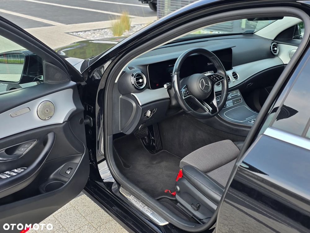 Mercedes-Benz Klasa E 200 d Exclusive - 15