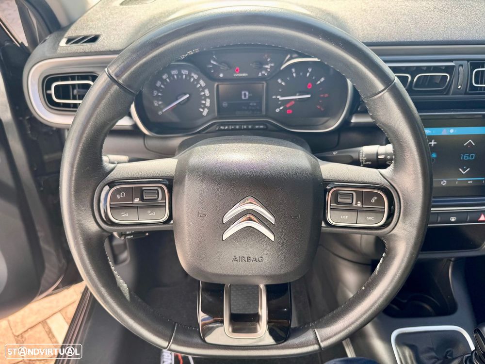 Citroën C3 1.2 PureTech Shine - 17