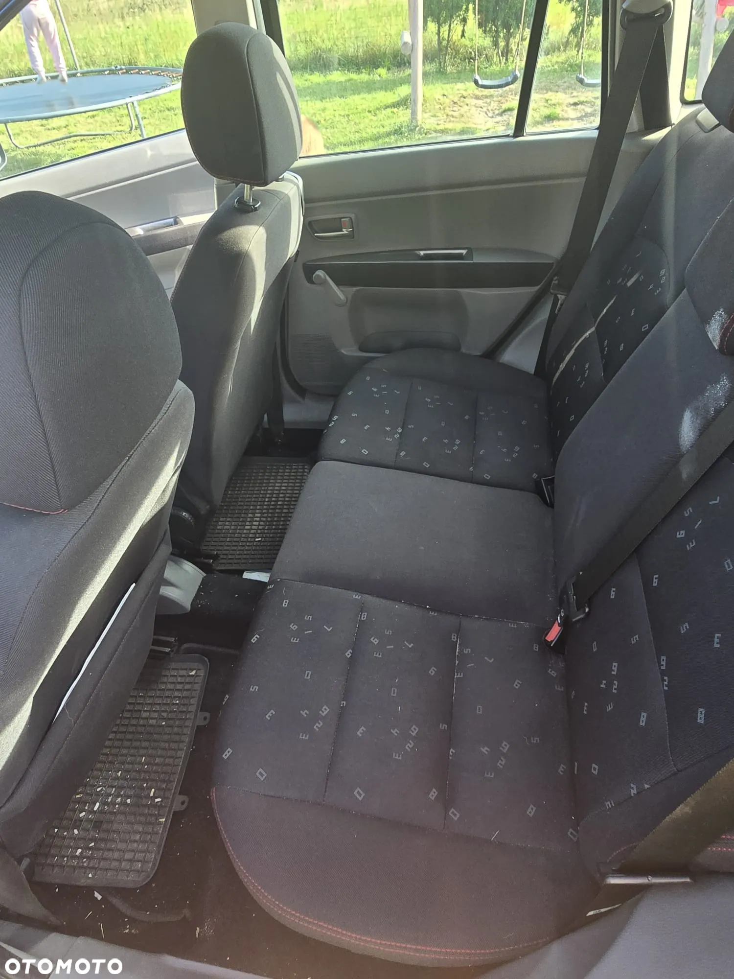 Mazda 2 - 7