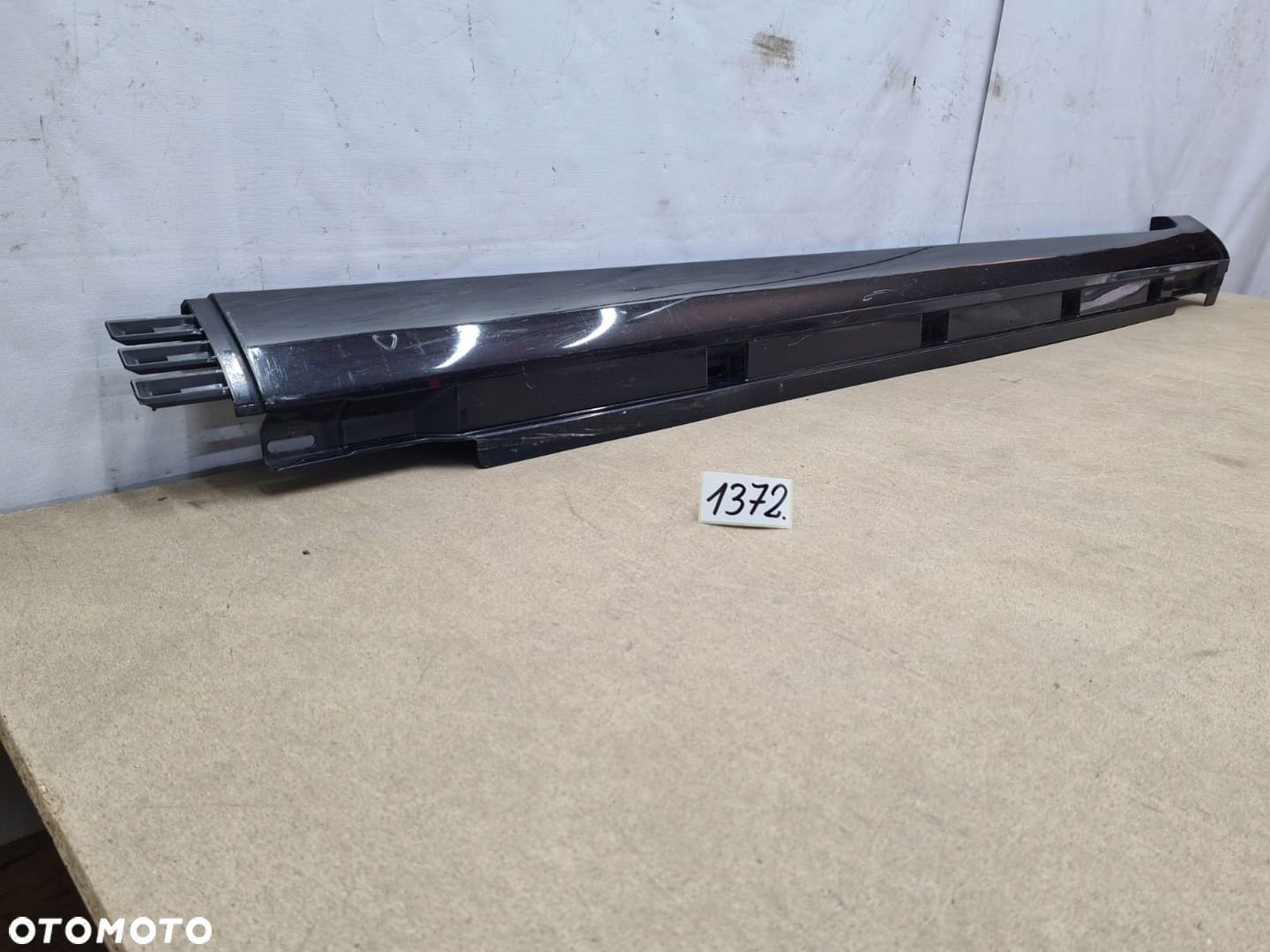 LISTWA PROGU PROGOWA VW PASSAT B7 PRAWA - 2