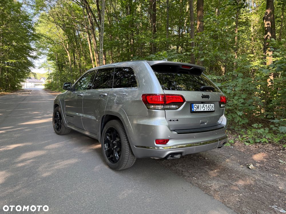 Jeep Grand Cherokee 5.7 V8 Overland Summit - 10