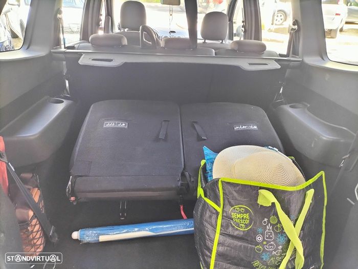 Dacia Lodgy TCe 115 Stepway - 39
