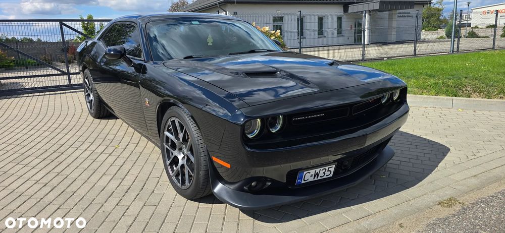 Dodge Challenger - 34