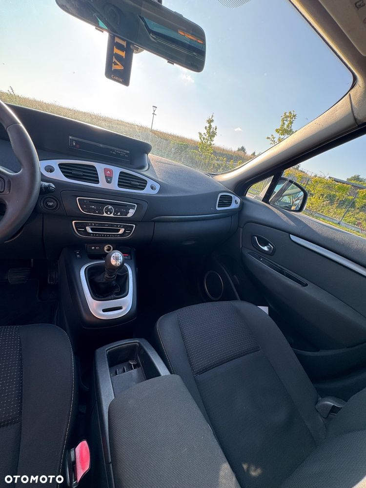 Renault Scenic - 9