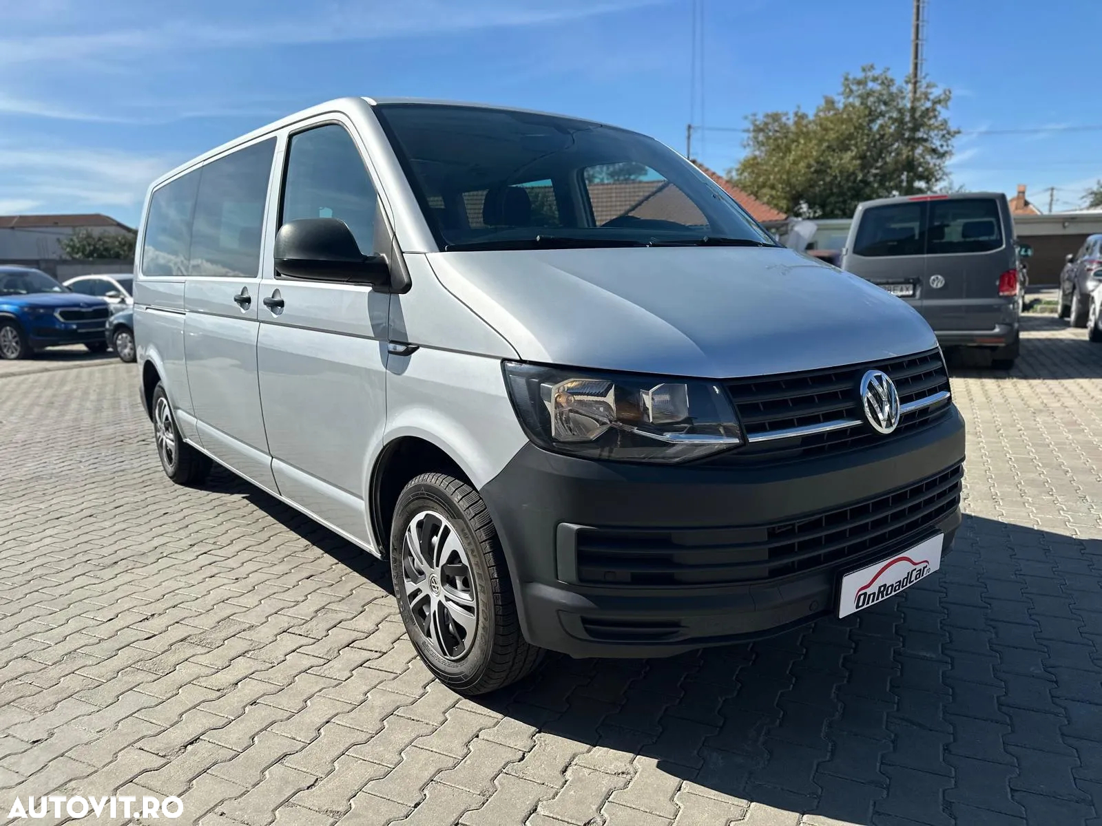Volkswagen Caravelle T6 2.0 TDI LR Trendline DSG 4M - 2
