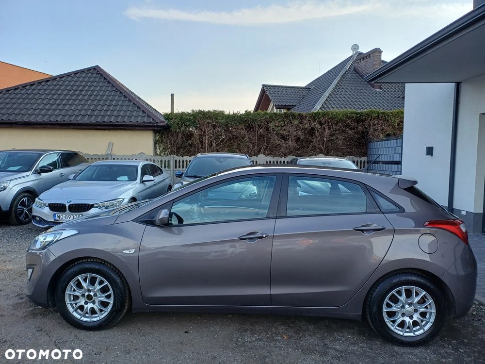 Hyundai i30 1.4 Classic + - 4