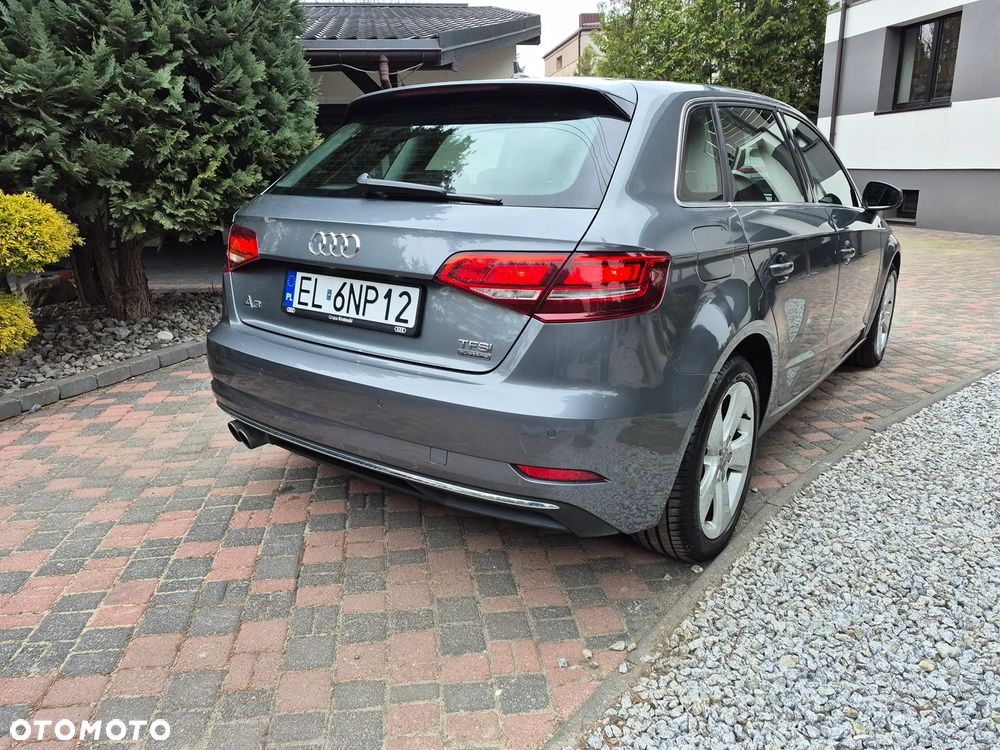 Audi A3 Sportback - 11