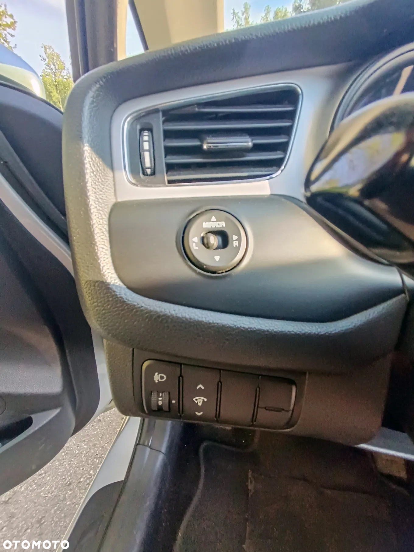 Kia Ceed Cee'd 1.4 CRDi S - 29