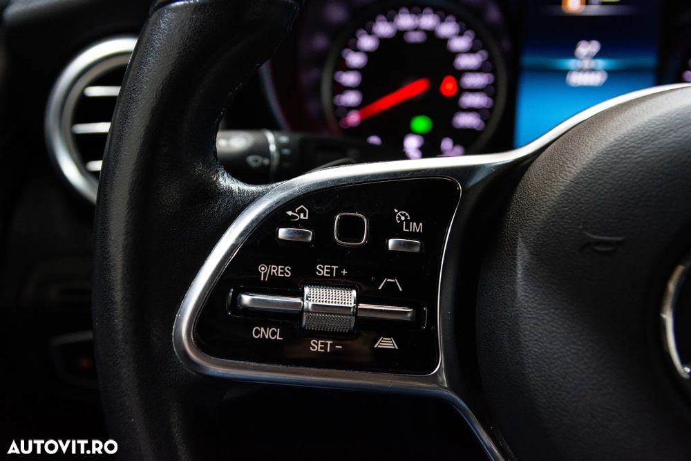 Mercedes-Benz GLC 220 d - 23