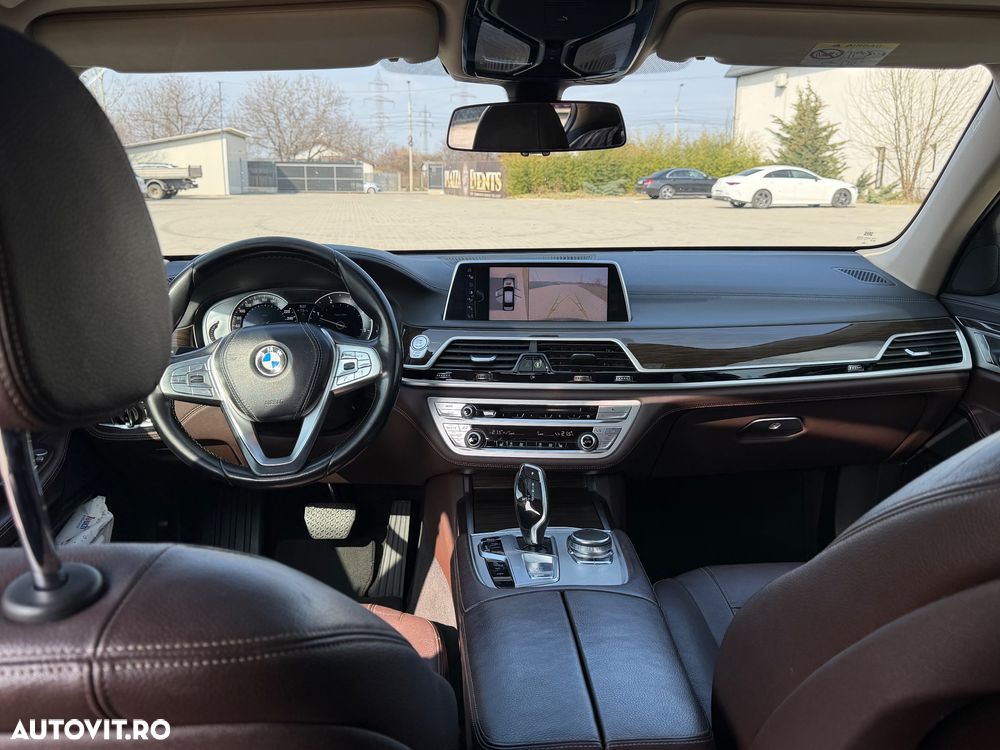 BMW Seria 7 730Ld - 12