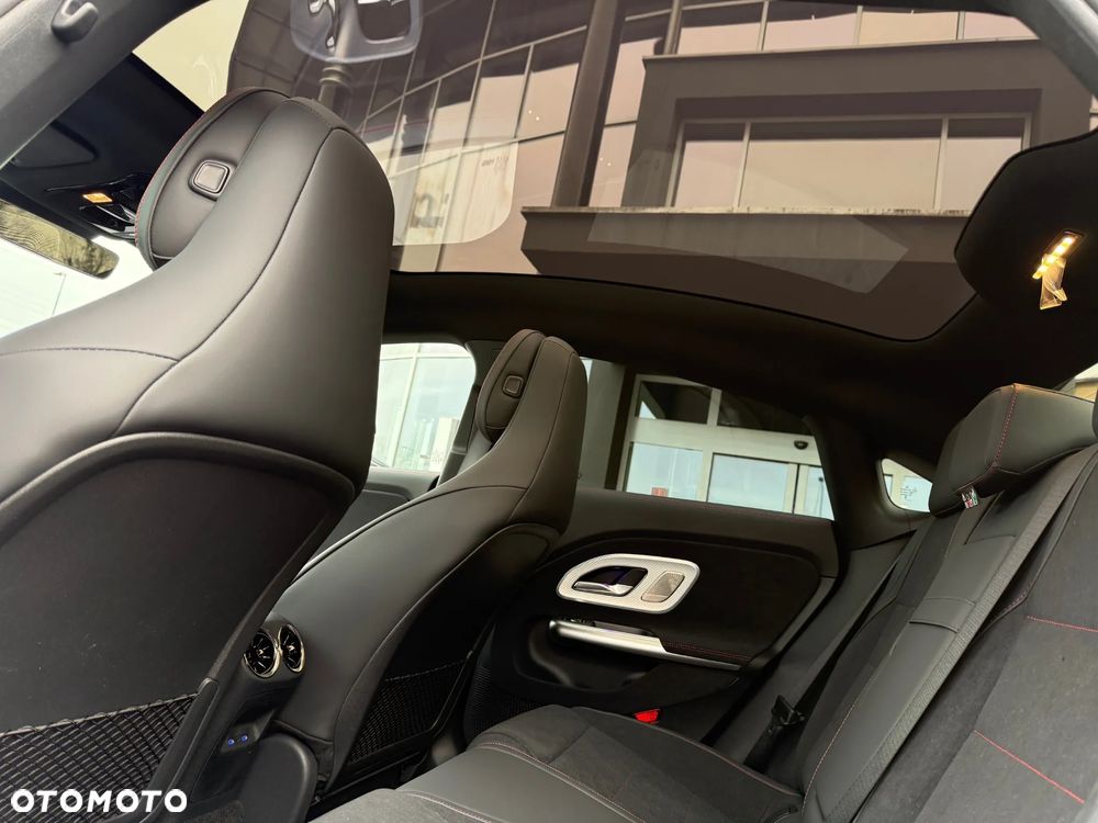 Mercedes-Benz CLA 200 - 14