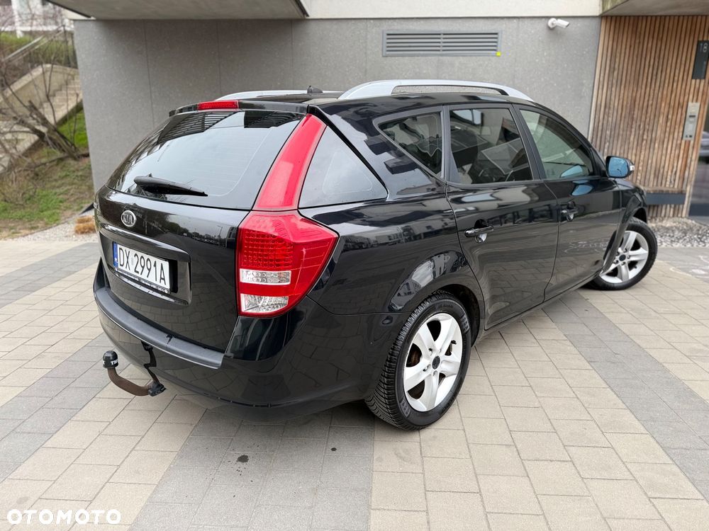 Kia Ceed - 21