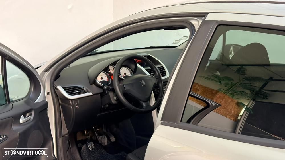 Peugeot 207 1.4 HDi Access - 21