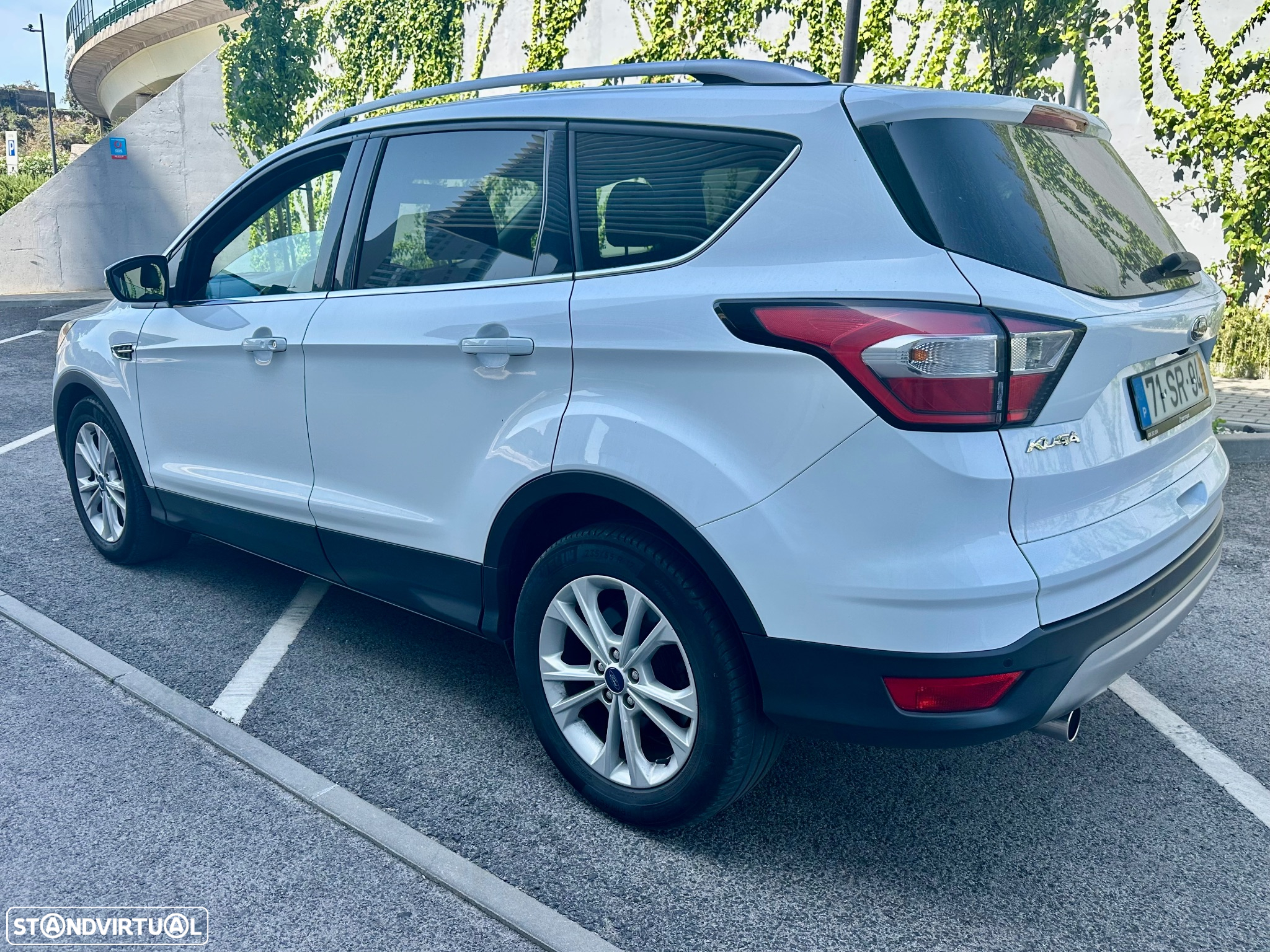 Ford Kuga 1.5 TDCi Titanium - 3