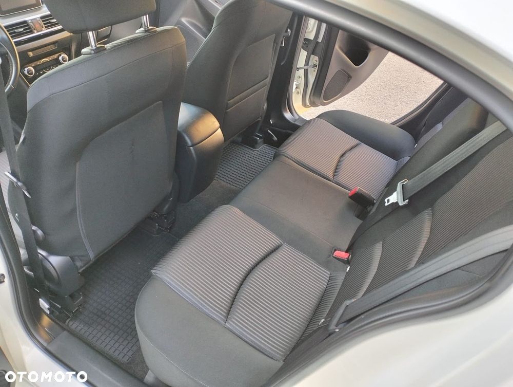 Mazda 3 2.0 Skyenergy EU6 - 12