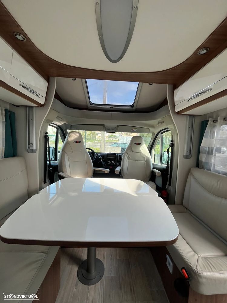 Pilote Essential 746 - 13