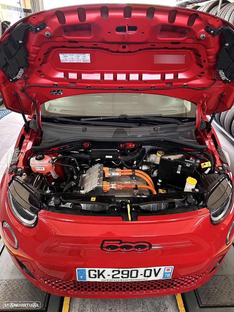 Fiat 500e 23,8kWh Red - 17