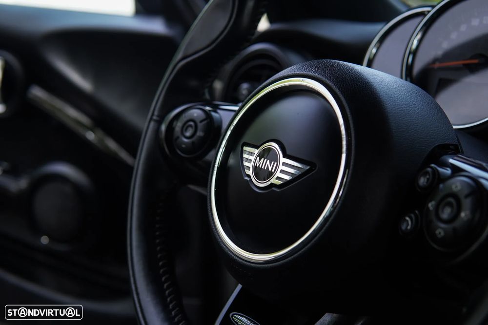 MINI 3 Portas Cooper D - 32