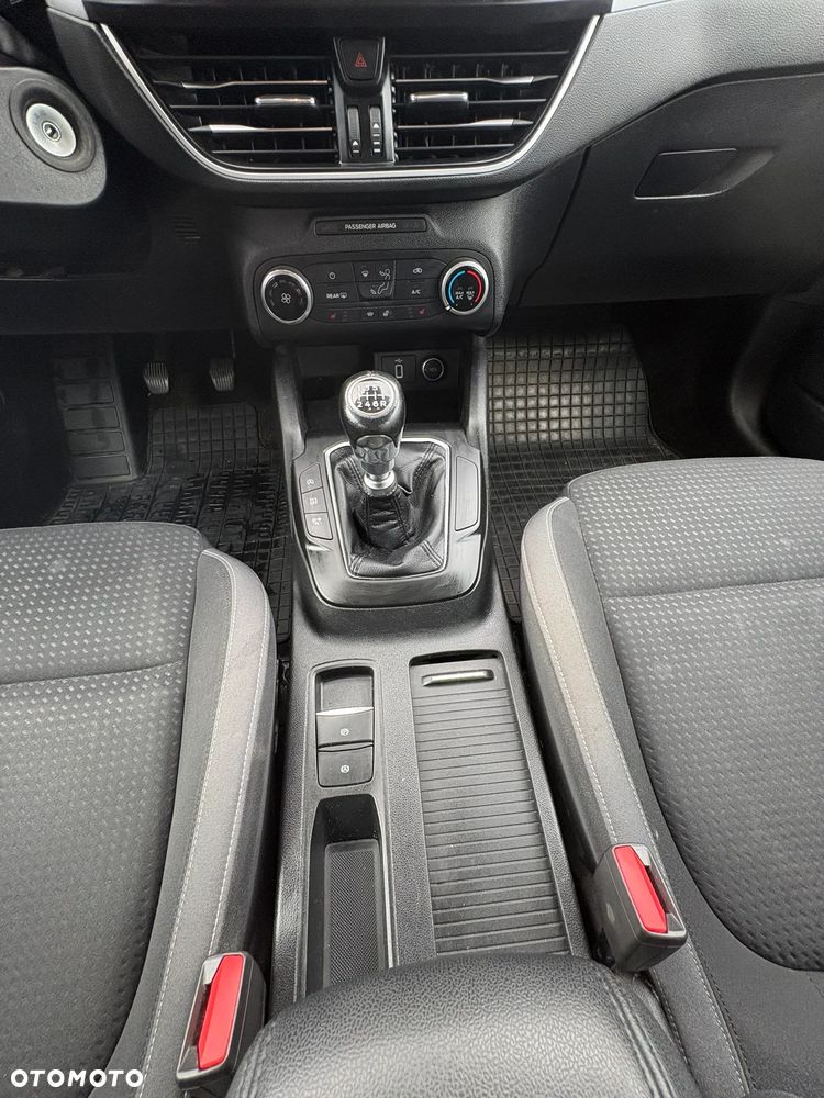 Ford Focus 1.0 EcoBoost Trend Edition - 16