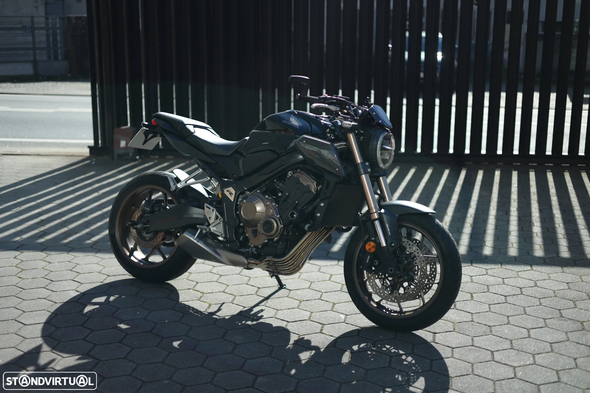 Honda CB - 2