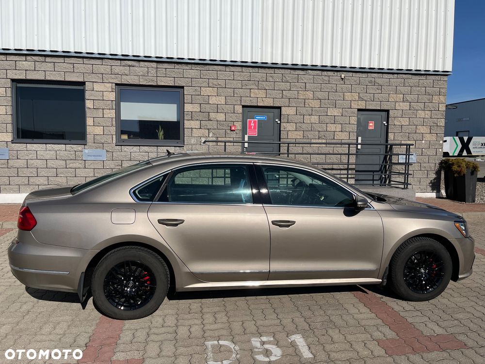 Volkswagen Passat 1.8 TSI (BlueMotion Technology) DSG Comfortline - 16