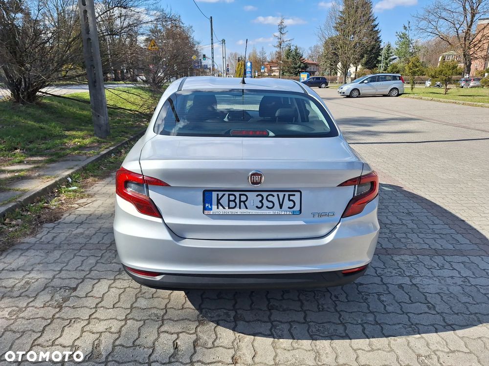 Fiat Tipo 1.4 16V - 8