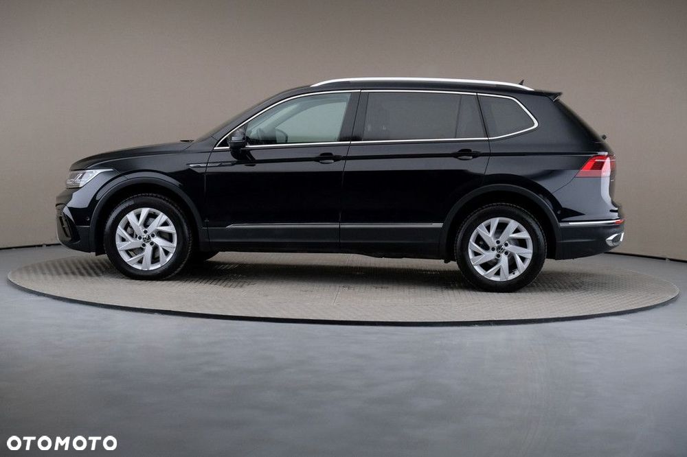 Volkswagen Tiguan Allspace 2.0 TSI 4Mot Elegance DSG - 4