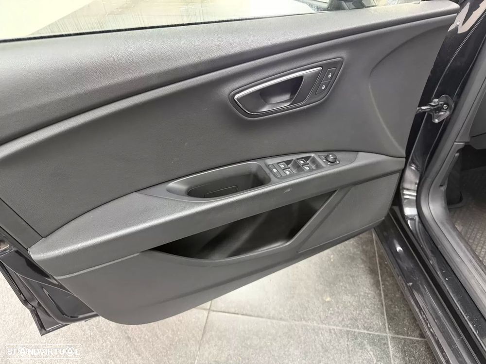 SEAT Leon ST 1.6 TDI Reference S/S - 7